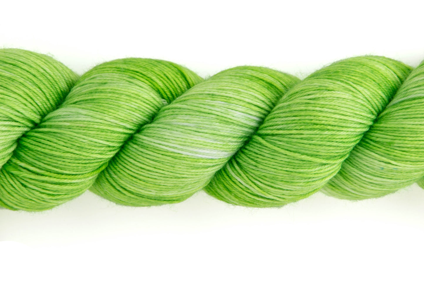 Close up on the tonal qualities of Pea-Colored.